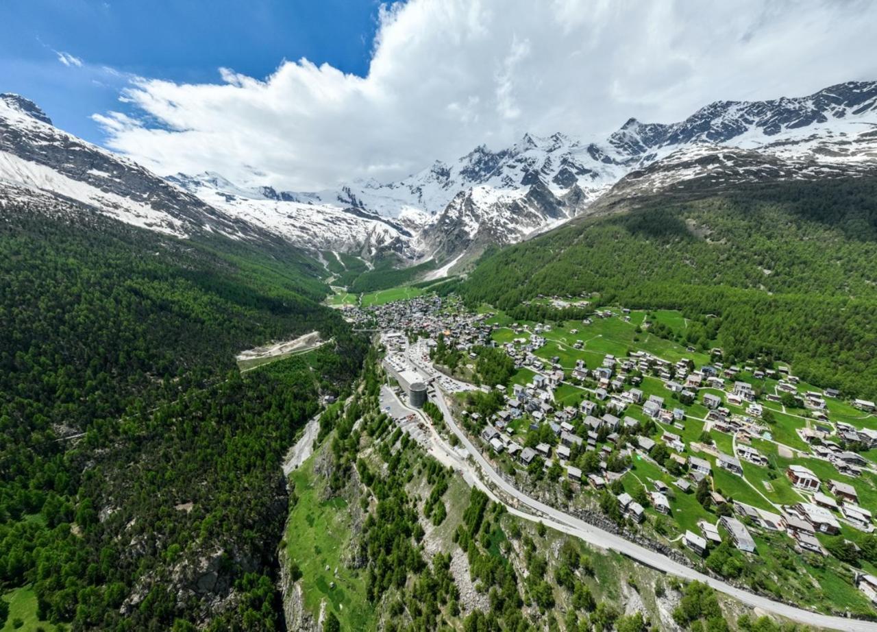 Helles, Chalet-Stil Apartment Mit Allalinblick Saas-Fee Eksteriør bilde